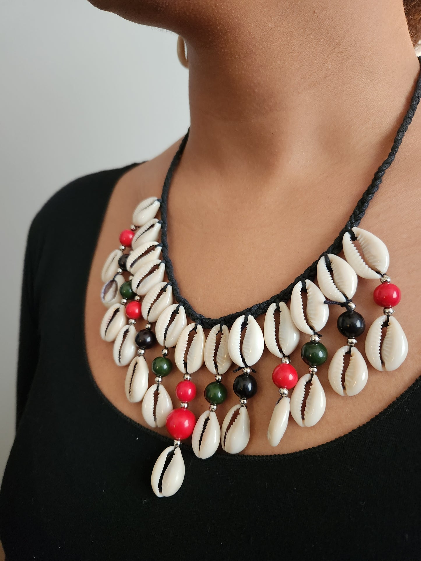 Cowrie Necklace Set Black Red Green Beads