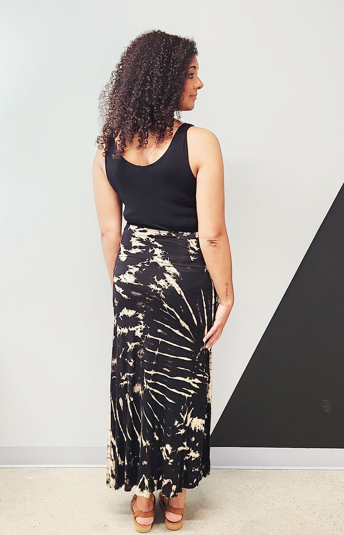 Long Tie-Dyed Skirt Black/Tan