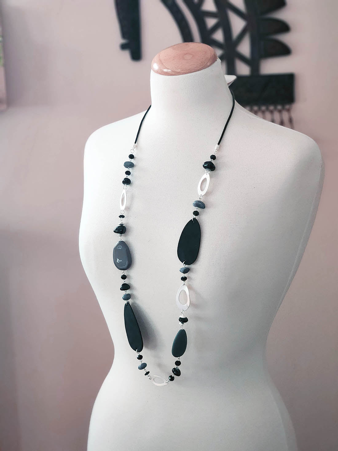 Silver Ovals Black Beads Necklace